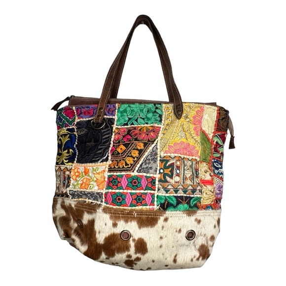 Bhrayna‎ Bags Patchwork Purse - Picture 1 of 6